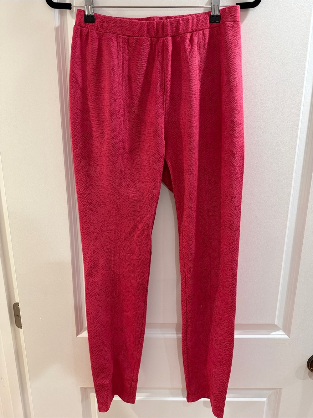 NWT! See And Be Seen Women's Size M Pink Snake Print Stretch Leggings